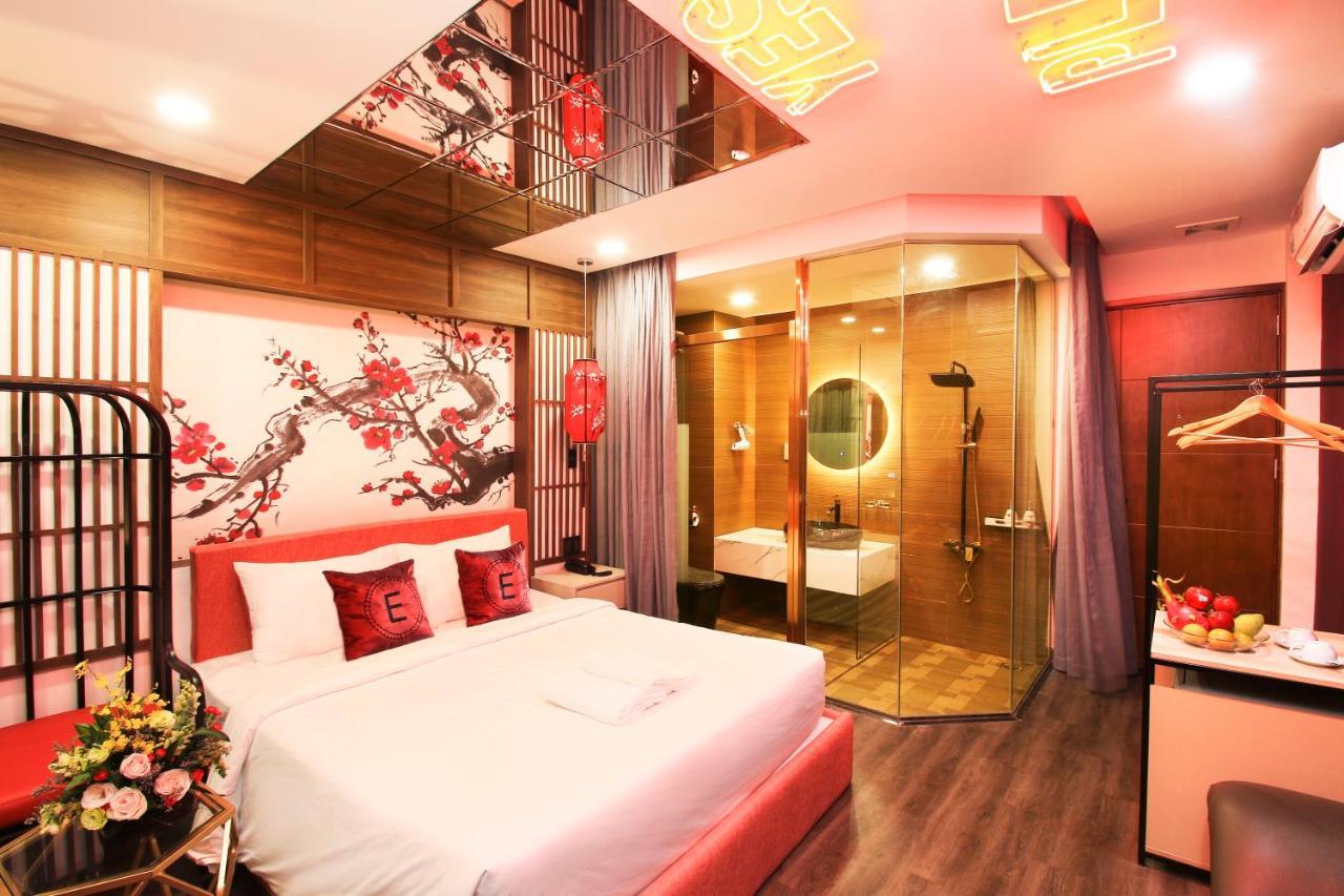 Phòng Deluxe Giường Đôi Có Bồn Tắm